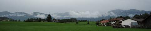 Foto: Alpenrand im Regen