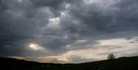 Foto: Wolkenlcher am Horizont