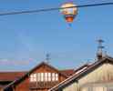 Foto: Ballon ber den Dchern