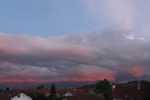 Foto: Gewitterwolke, rot beleuchtet